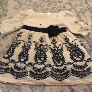 2t off white and black dress